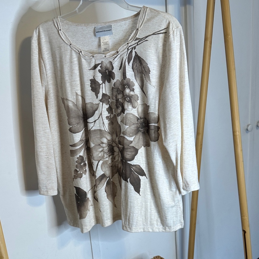 Alfred Dunner Cream Floral Long Sleeve Top